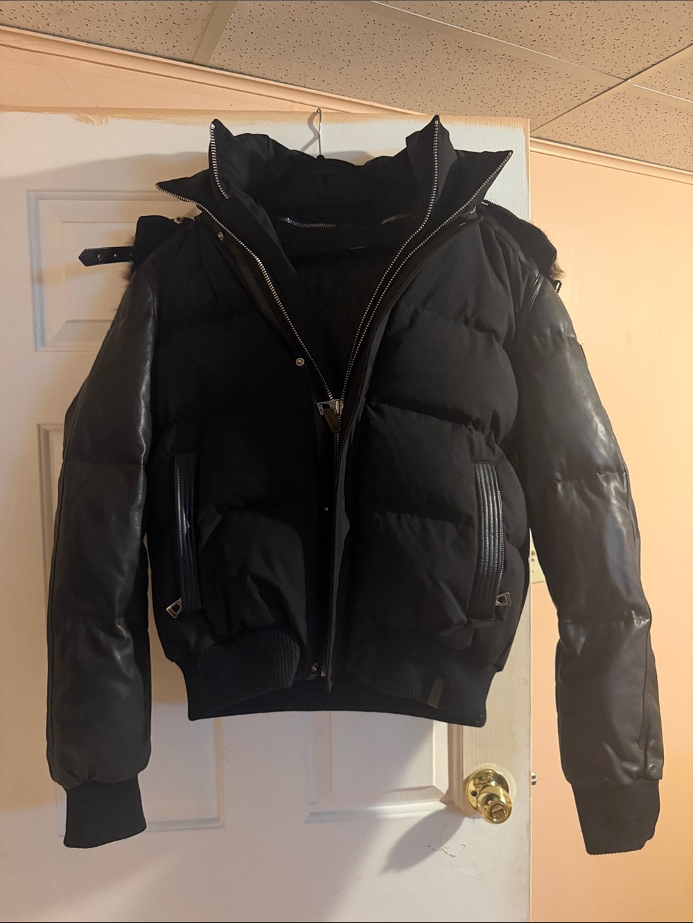 RUDSAK Black Puffer Jacket with Leather Sleeves - Men's
